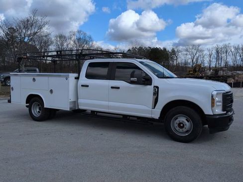 New 2026 Ford F350 XL image 2