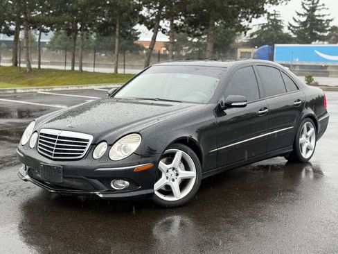 Used 2009 Mercedes-Benz E 350 Sedan image 1