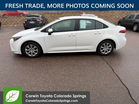 Used 2023 Toyota Corolla LE w/ Carpet Mat Package (TMS) image 4