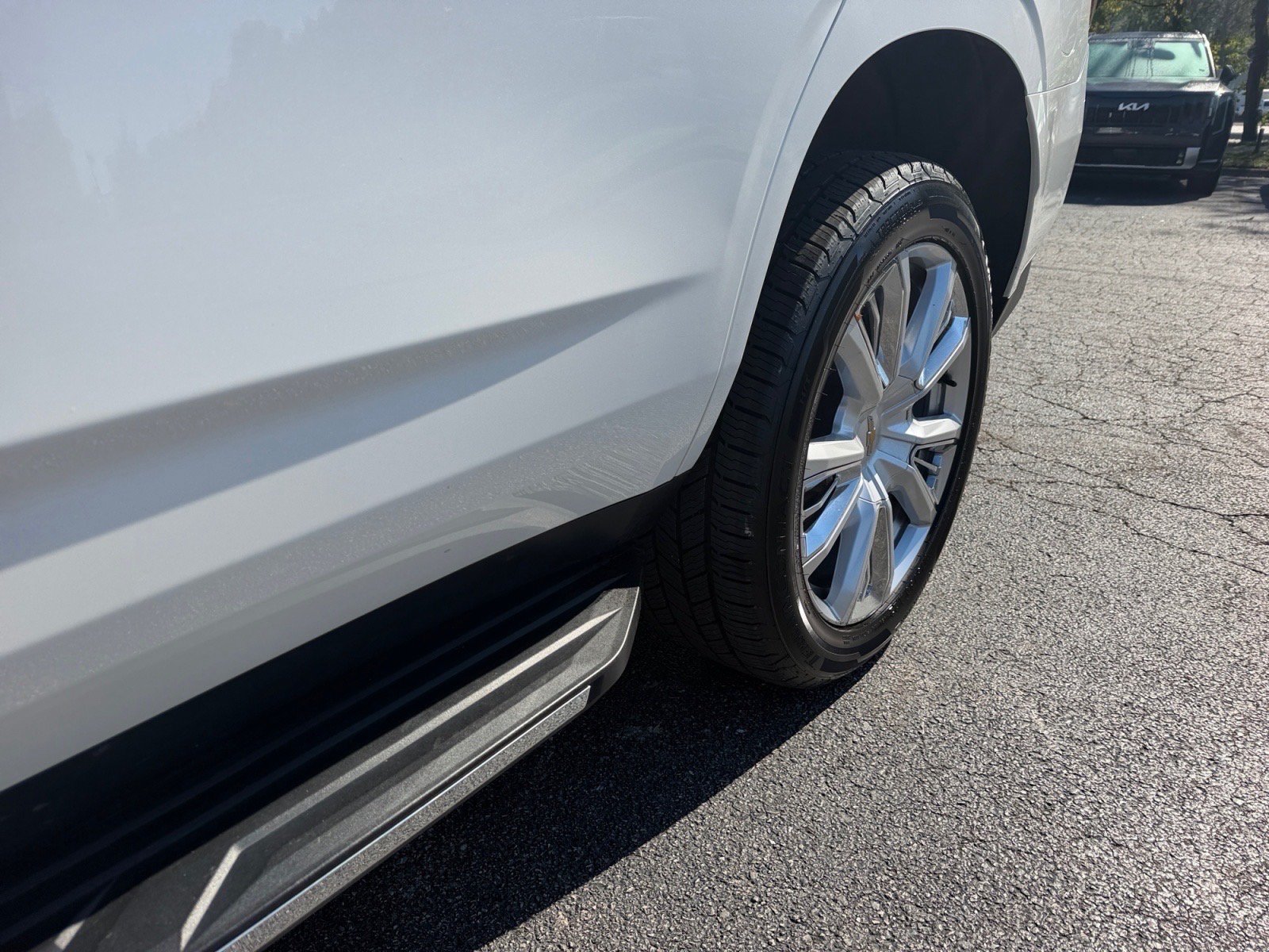 Used 2022 Chevrolet Tahoe High Country AWD/4WD image 11
