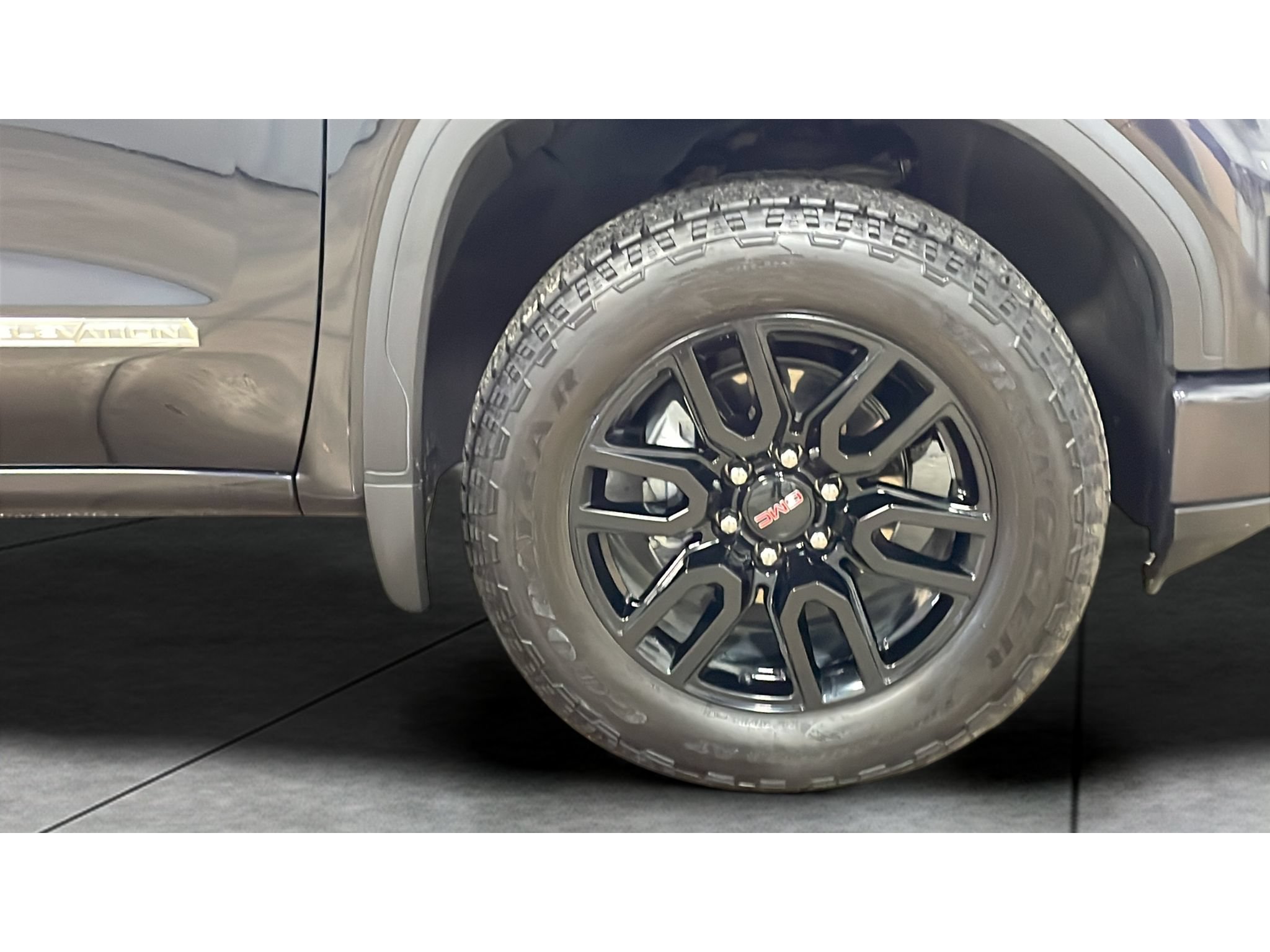 Used 2025 GMC Sierra 1500 Elevation AWD/4WD image 19