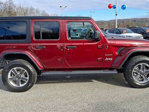 Certified 2022 Jeep Wrangler Unlimited Sahara w/ Cold Weather Group image 9