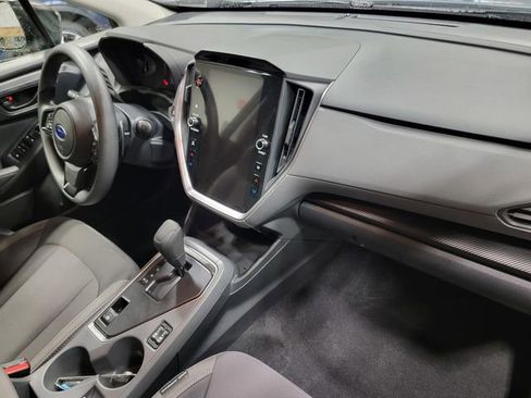 Used 2025 Subaru Crosstrek 2.0i Premium image 17
