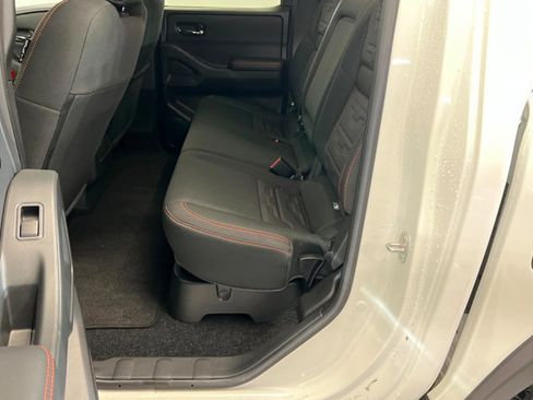 Certified 2025 Nissan Frontier PRO-4X image 21
