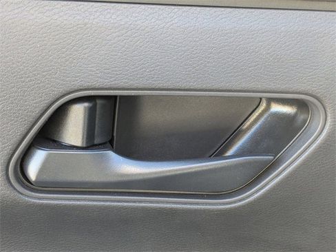 Used 2025 Nissan Kicks S image 12