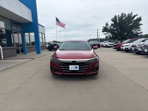 Certified 2022 Honda Accord Touring image 2