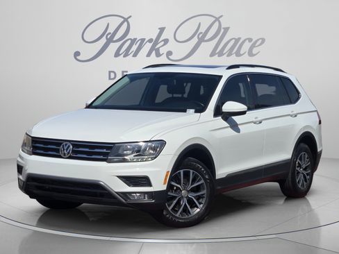 Used 2018 Volkswagen Tiguan SE FWD image 1