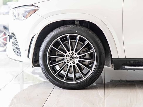 Used 2022 Mercedes-Benz GLE 450 4MATIC w/ Revised AMG Line Exterior image 8