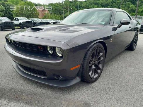 Used 2020 Dodge Challenger R/T Scat Pack w/ Plus Package RWD image 5