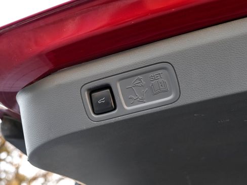 Used 2018 Lincoln Navigator Reserve w/ Technology Package image 69