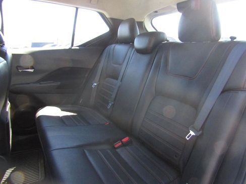 Used 2020 Nissan Kicks SR w/ Exterior Package FWD image 19