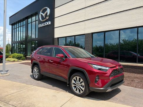 Used 2022 Toyota RAV4 Limited w/ Limited Grade Weather Package AWD/4WD image 1