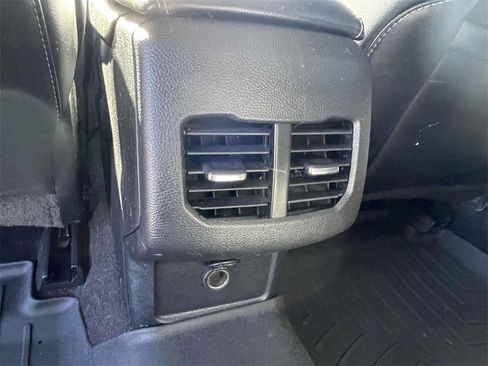 Used 2020 Ford Fusion SEL image 15