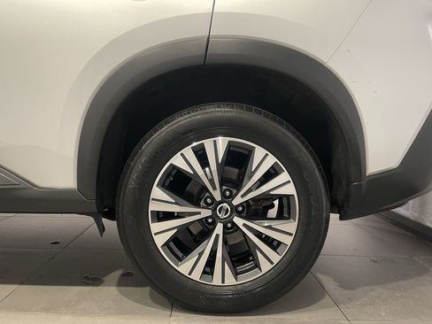 Used 2021 Nissan Rogue SV AWD/4WD image 8