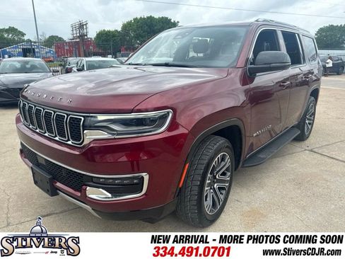 Used 2024 Jeep Wagoneer Series II image 3