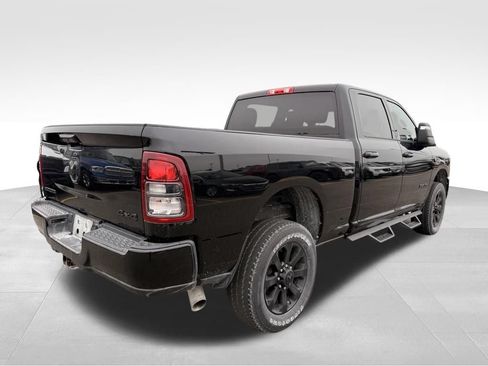 Used 2023 RAM 2500 Big Horn w/ Night Edition AWD/4WD image 7