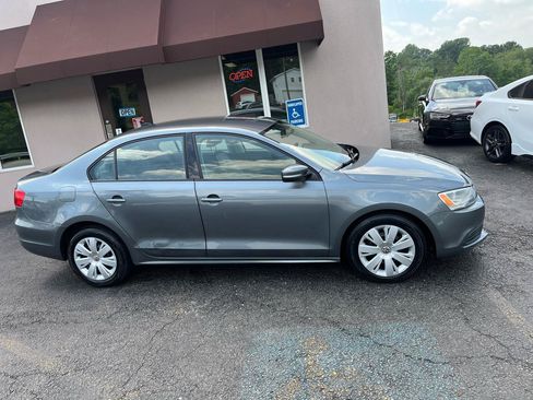 Used 2014 Volkswagen Jetta SE FWD image 4