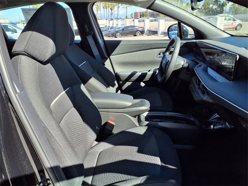 New 2026 Nissan Leaf image 6