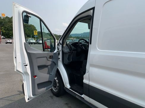 Used 2016 Ford Transit 150 130 Medium Roof image 7