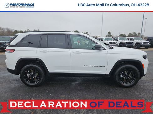 New 2026 Jeep Grand Cherokee Altitude AWD/4WD image 8