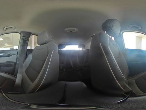 Used 2025 Chevrolet TrailBlazer LT image 44