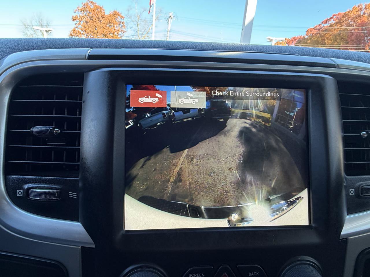 Used 2018 RAM 3500 SLT AWD/4WD image 38