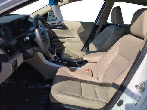 Used 2015 Honda Accord EX-L image 9