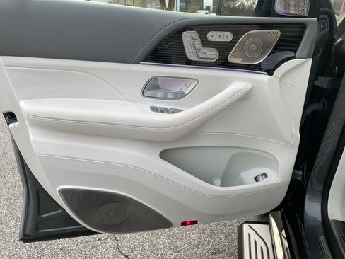 Certified 2023 Mercedes-Benz Maybach GLS 600 4MATIC image 17