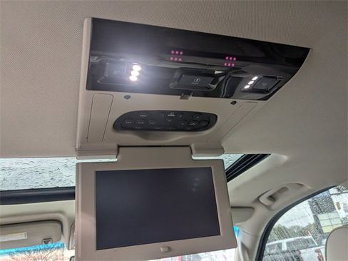 Used 2019 GMC Yukon Denali w/ Denali Ultimate Package image 19