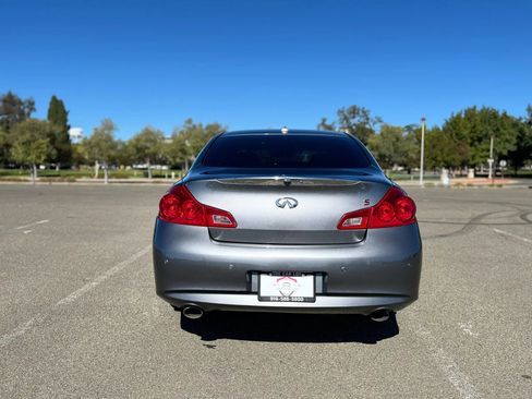 Used 2011 INFINITI G37 G37x Sport Sedan 4D w/ Premium Pkg image 6