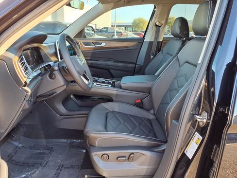 New 2026 Volkswagen Atlas SE image 7