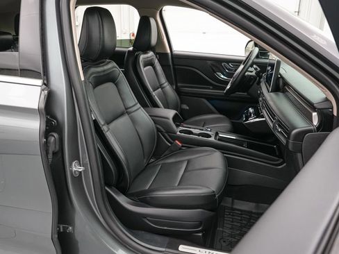 Used 2025 Lincoln Corsair Reserve image 20