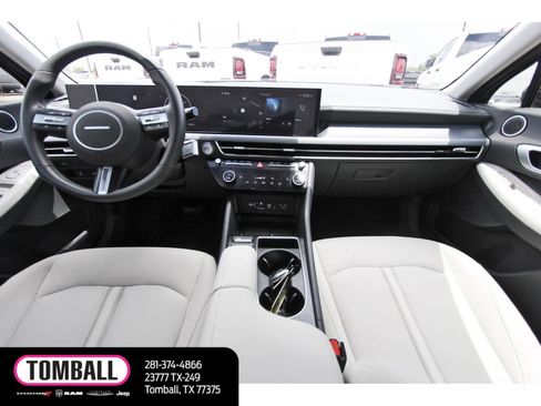Used 2025 Hyundai Sonata SEL FWD image 10