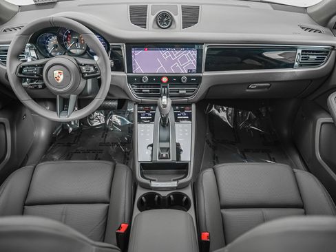New 2026 Porsche Macan image 15