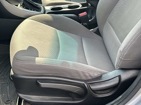 Used 2015 Hyundai Elantra SE w/ Option Group 02 FWD image 17