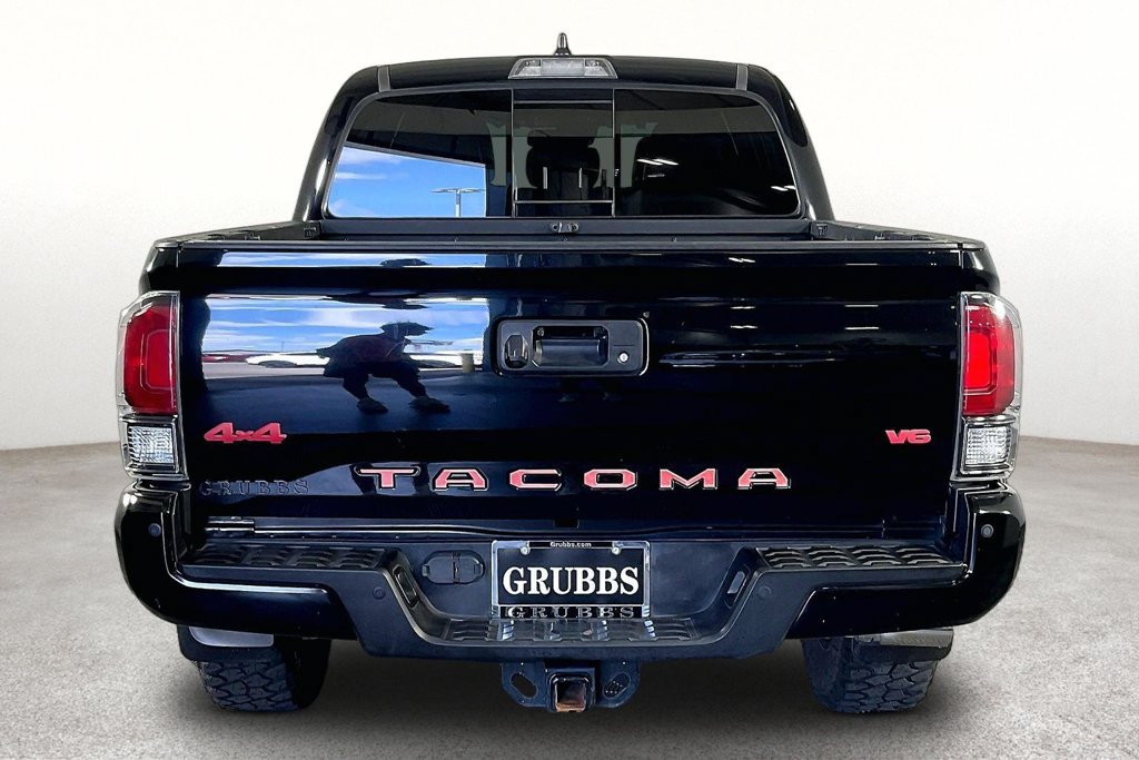 Used 2022 Toyota Tacoma Limited w/ Nightshade Package AWD/4WD image 5
