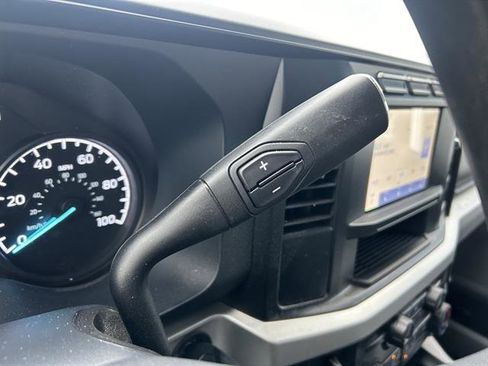 Used 2024 Ford F250 XLT w/ Snow Plow Prep Package image 27