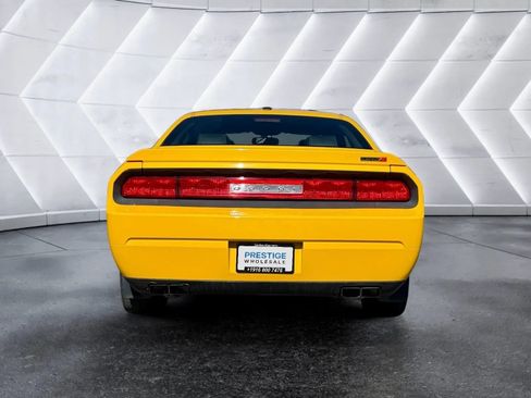 Used 2010 Dodge Challenger SRT8 w/ Special Edition Group RWD image 7