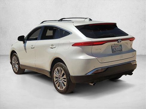 Used 2022 Toyota Venza XLE AWD/4WD image 9