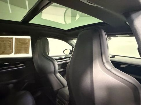 Used 2025 Porsche Macan 4S Electric AWD/4WD image 26
