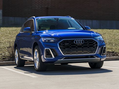 Used 2021 Audi Q5 e Premium Plus image 1