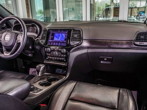 Used 2019 Jeep Grand Cherokee High Altitude AWD/4WD image 17