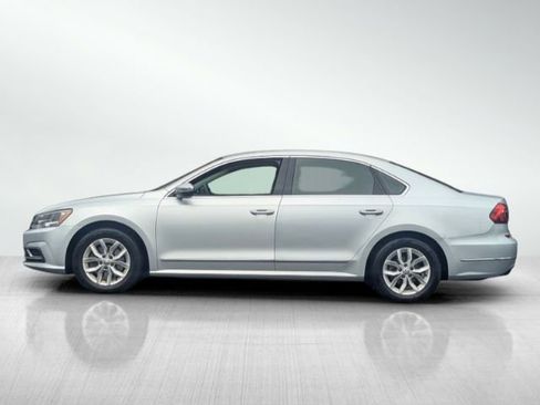 Used 2017 Volkswagen Passat 1.8T S image 7