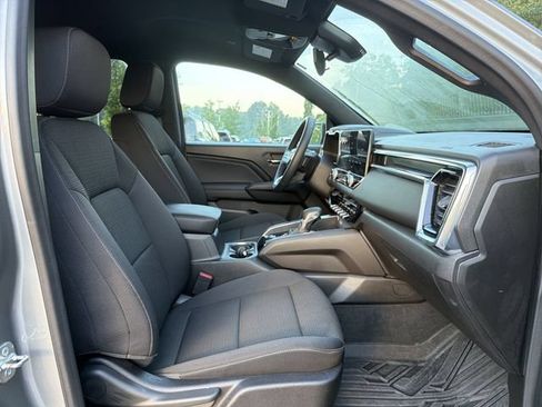 Used 2024 GMC Canyon Elevation w/ Trailering Package RWD image 23