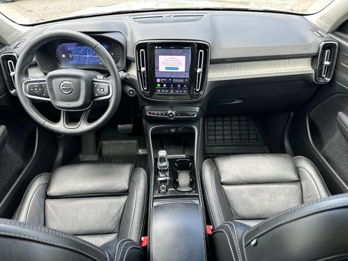 Used 2023 Volvo XC40 B5 Ultimate w/ Protection Package Premier AWD/4WD image 13