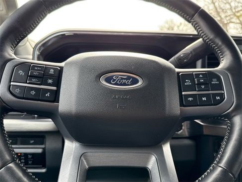 Used 2024 Ford F350 Lariat w/ Lariat Ultimate Package image 29