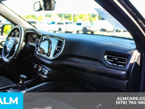 Used 2025 Dodge Durango GT RWD image 24