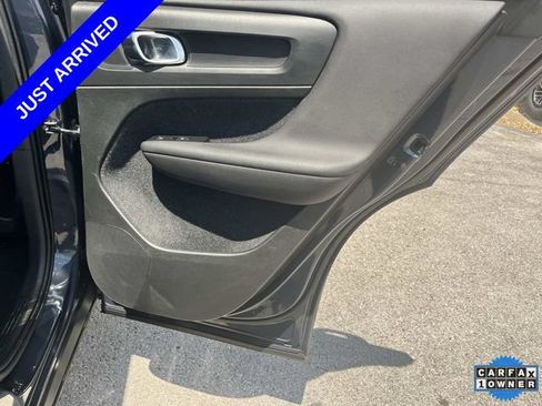 Used 2021 Volvo XC40 T5 Momentum w/ Premium Package AWD/4WD image 20