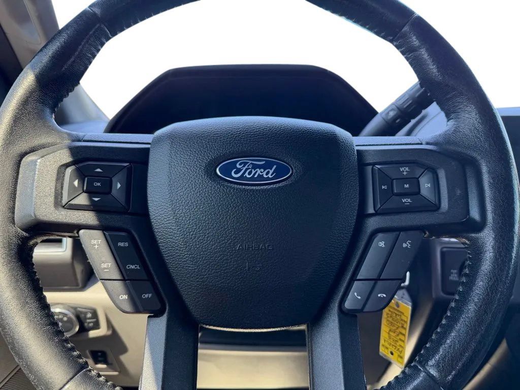 Used 2018 Ford F150 XLT w/ Equipment Group 302A Luxury AWD/4WD image 15