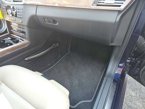 Used 2013 Mercedes-Benz E 350 E 350 Sport 4MATIC AWD 4dr Sed image 33